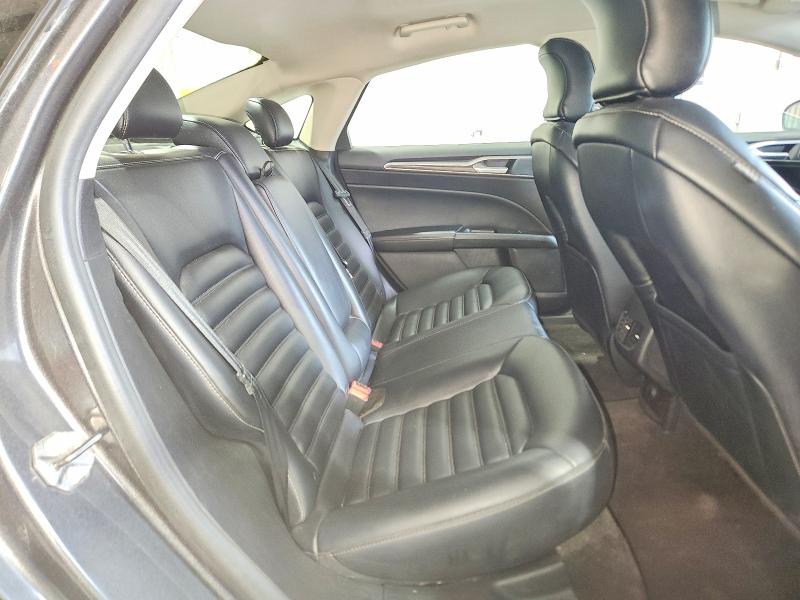 Photo 10 from auction – 2019 FORD FUSION with VIN 3FA6P0CD7KR139393