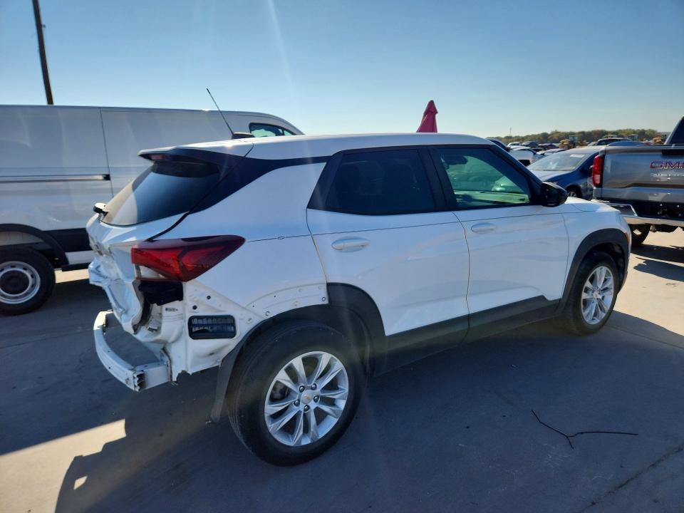 Photo 3 from auction – 2021 CHEVROLET TRAILBLAZER with VIN KL79MMS23MB034104