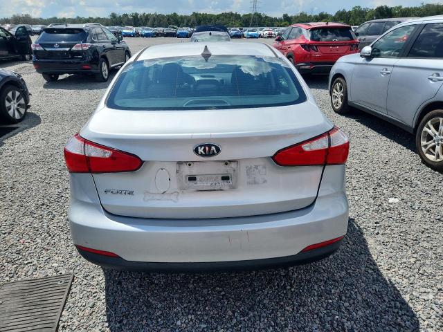 Photo 6 from auction – 2016 KIA FORTE with VIN KNAFK4A6XG5507481