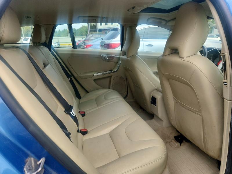 Photo 10 from auction – 2015 VOLVO V60 with VIN YV140MEM2F1229541