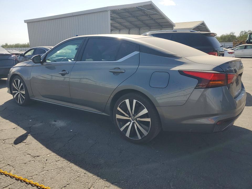 Photo 2 from auction – 2020 NISSAN ALTIMA with VIN 1N4BL4CV6LN310519