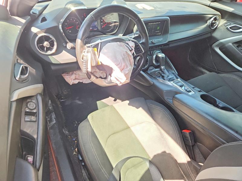 Снимка 8 от търг – 2019 CHEVROLET CAMARO с VIN 1G1FB3DXXK0151632