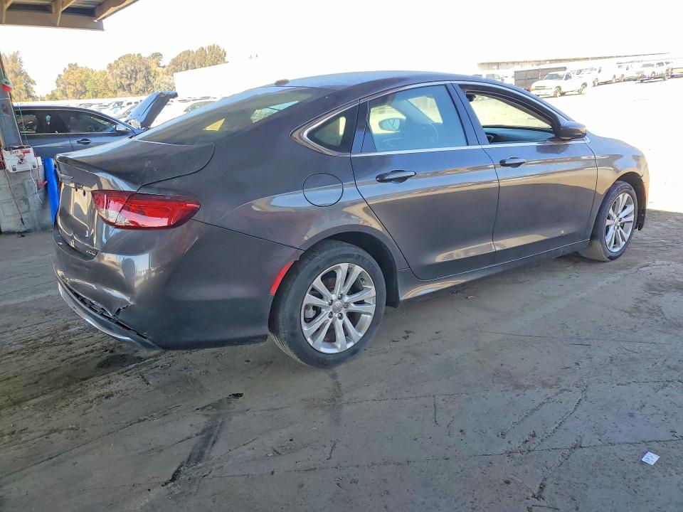 Photo 3 from auction – 2016 CHRYSLER 200 with VIN 1C3CCCAB1GN119859