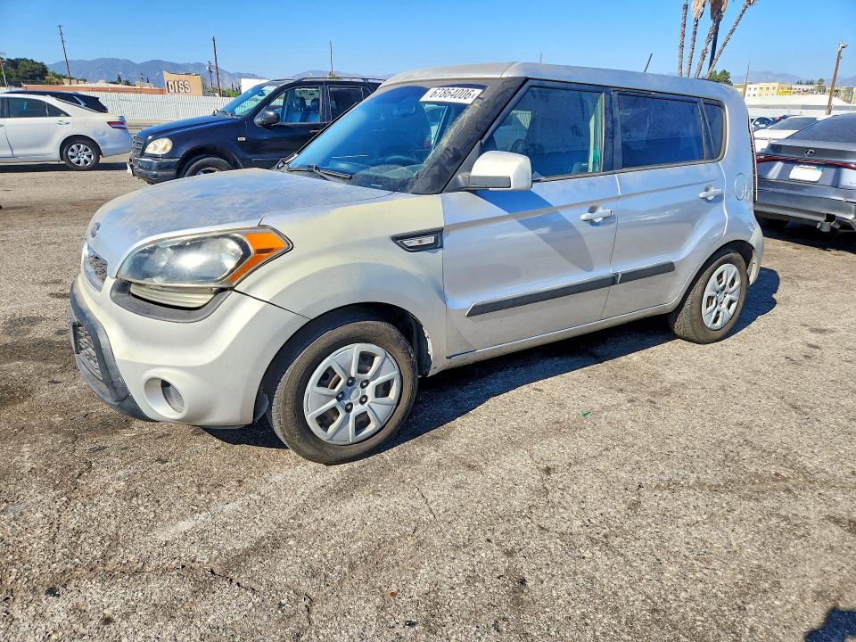 KIA SOUL 2012 with VIN KNDJT2A50C7449871 - Photo from auction
