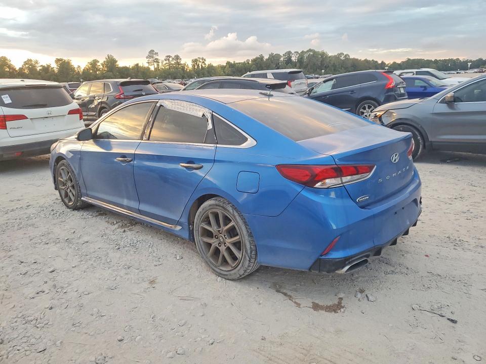 Photo 2 from auction – 2018 HYUNDAI SONATA with VIN 5NPE34ABXJH632450