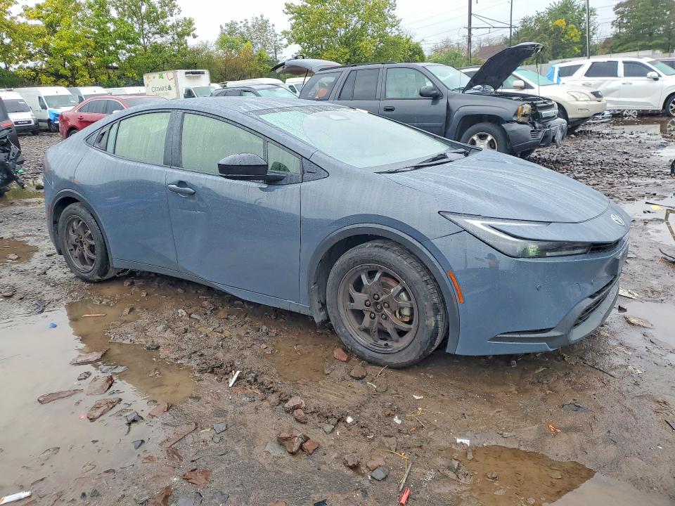 Снимка 4 от търг – 2024 TOYOTA PRIUS с VIN JTDACAAU5R3047149