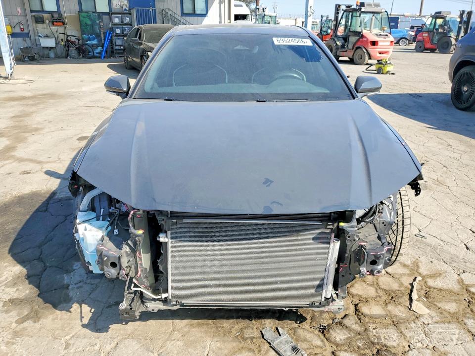 Photo 5 from auction – 2025 TOYOTA CAMRY with VIN 4T1DAACK1SU524282