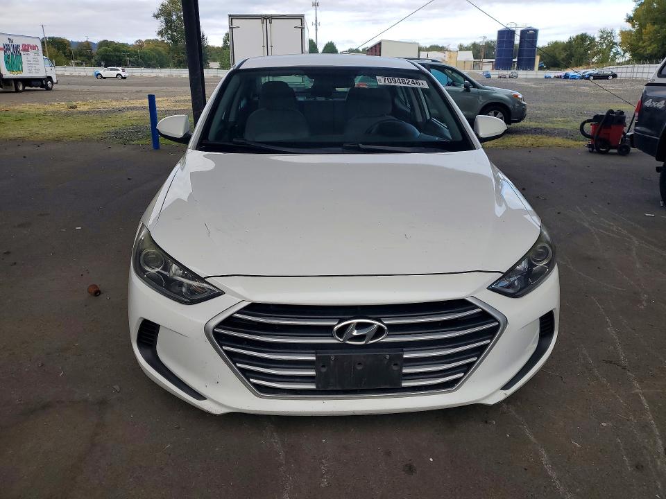 Photo 5 from auction – 2017 HYUNDAI ELANTRA with VIN 5NPD74LF5HH138376