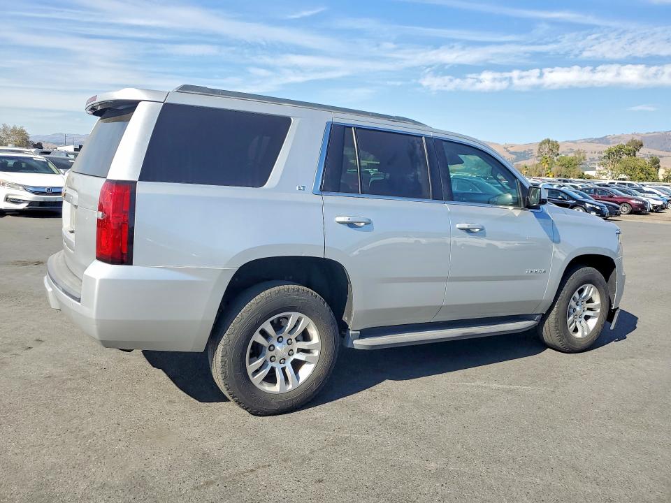Photo 3 from auction – 2016 CHEVROLET TAHOE with VIN 1GNSCBKC6GR396659