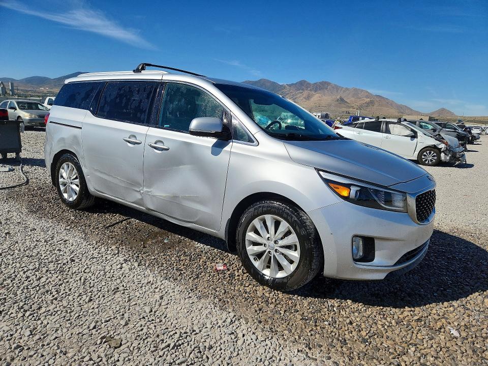 Photo 4 from auction – 2016 KIA SEDONA with VIN KNDMC5C16G6127756