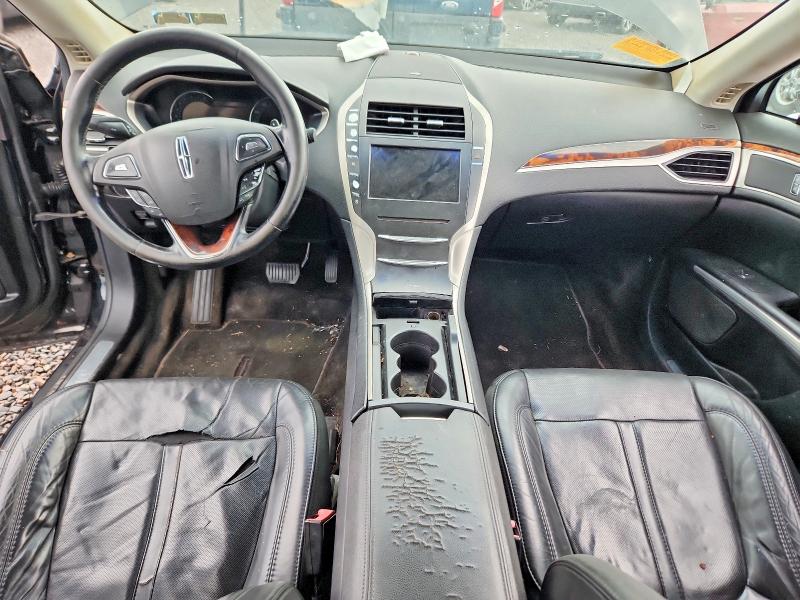Photo 8 from auction – 2016 LINCOLN MKZ with VIN 3LN6L2JK9GR616430