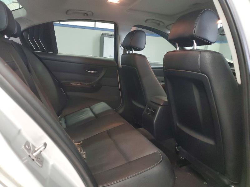 Photo 10 from auction – 2011 BMW 328 with VIN WBAPK7C57BF086039