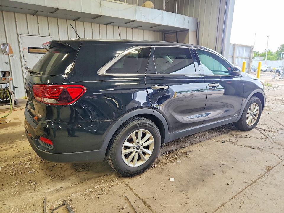 Photo 3 from auction – 2020 KIA SORENTO with VIN 5XYPGDA32LG657875