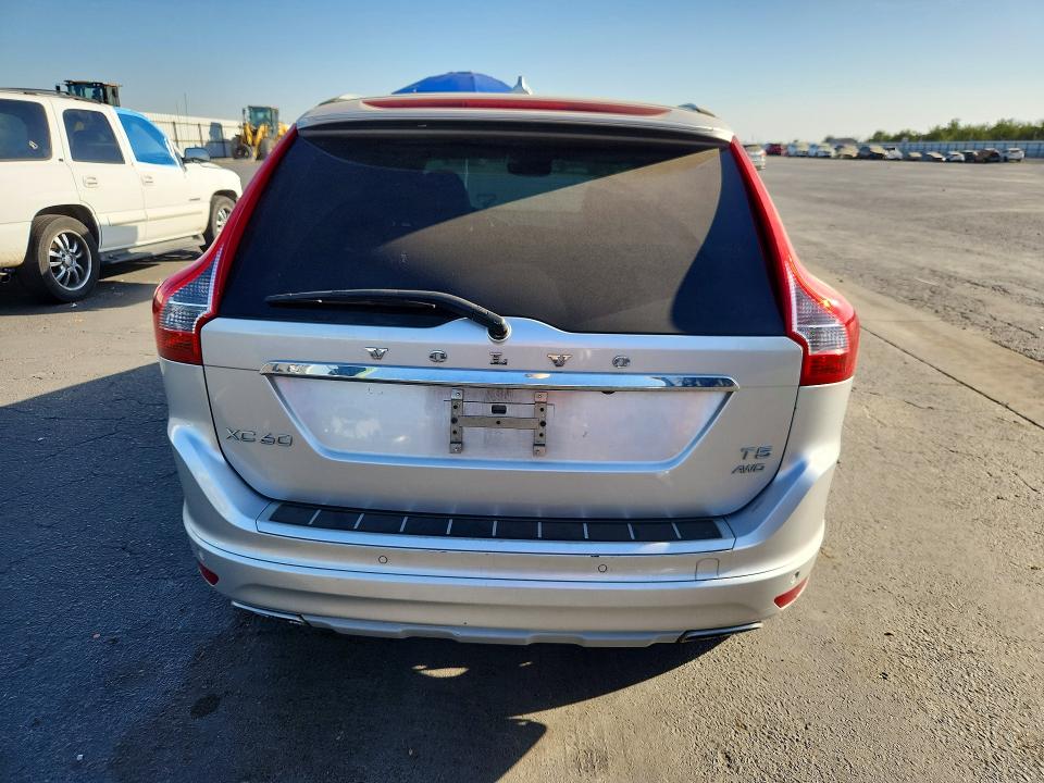 Photo 6 from auction – 2017 VOLVO XC60 with VIN YV440MRU0H2101602