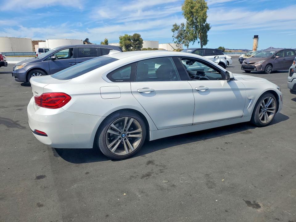 Foto 3 de la subasta – 2018 BMW 430I con VIN WBA4J1C59JBG77677