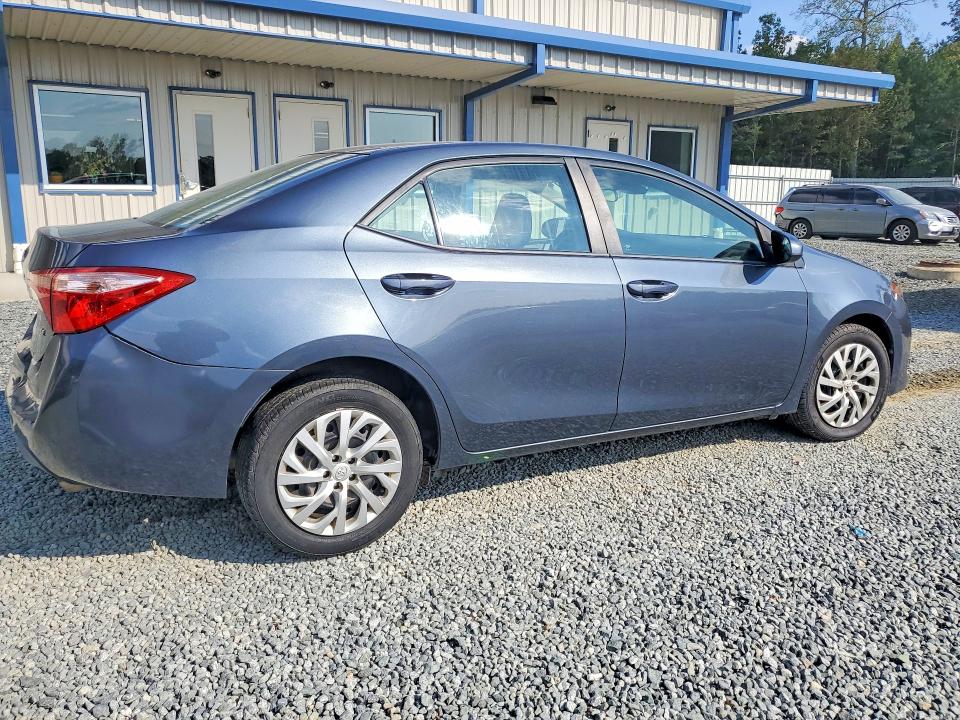 Снимка 3 от търг – 2017 TOYOTA COROLLA с VIN 2T1BURHE2HC756139