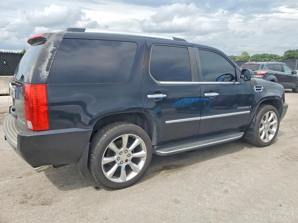 Photo 3 from auction – 2008 CADILLAC ESCALADE with VIN 1GYEC638X8R215209