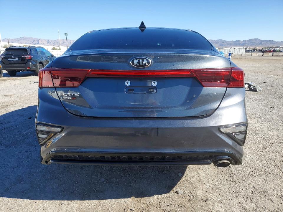 Photo 6 from auction – 2021 KIA FORTE with VIN 3KPF24AD4ME360737