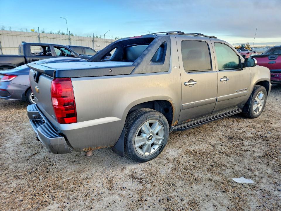 Photo 3 from auction – 2009 CHEVROLET AVALANCHE with VIN 3GNFK12039G260190