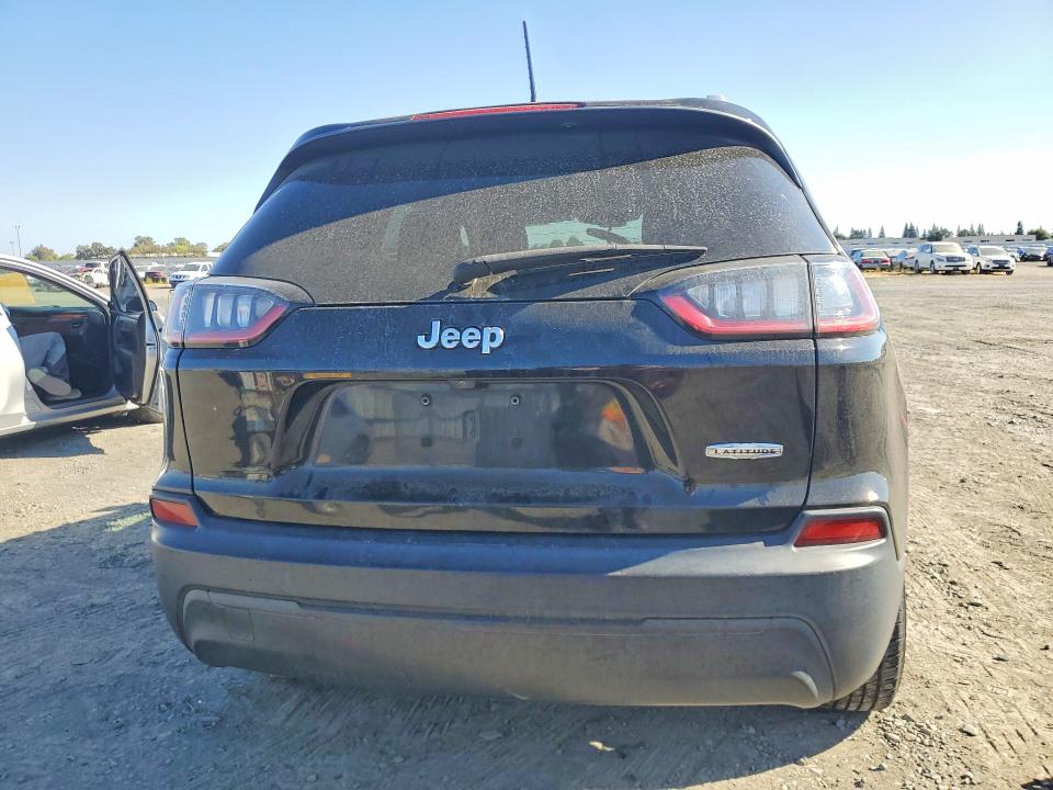 Снимка 6 от търг – 2020 JEEP CHEROKEE с VIN 1C4PJLCB4LD547733