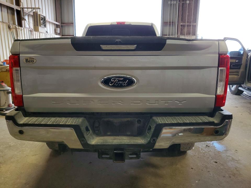 Photo 6 from auction – 2017 FORD F350 with VIN 1FT8W3BT2HED16735