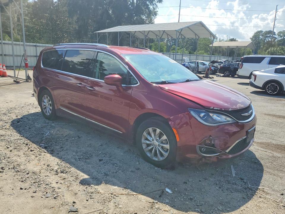 Zdjęcie 4 z aukcji – 2019 CHRYSLER PACIFICA z VIN 2C4RC1BG4KR636430