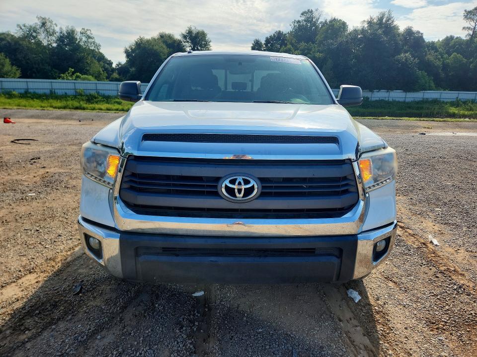 Photo 5 from auction – 2015 TOYOTA TUNDRA with VIN 5TFRM5F12FX089465