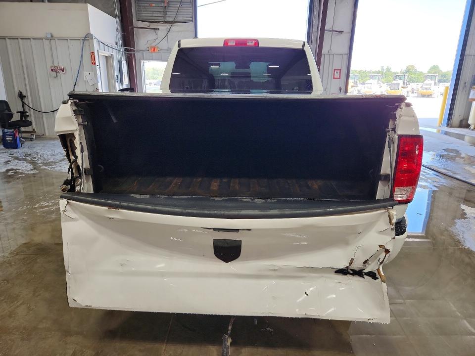 Photo 6 from auction – 2018 RAM 1500 with VIN 1C6RR7FG0JS277822
