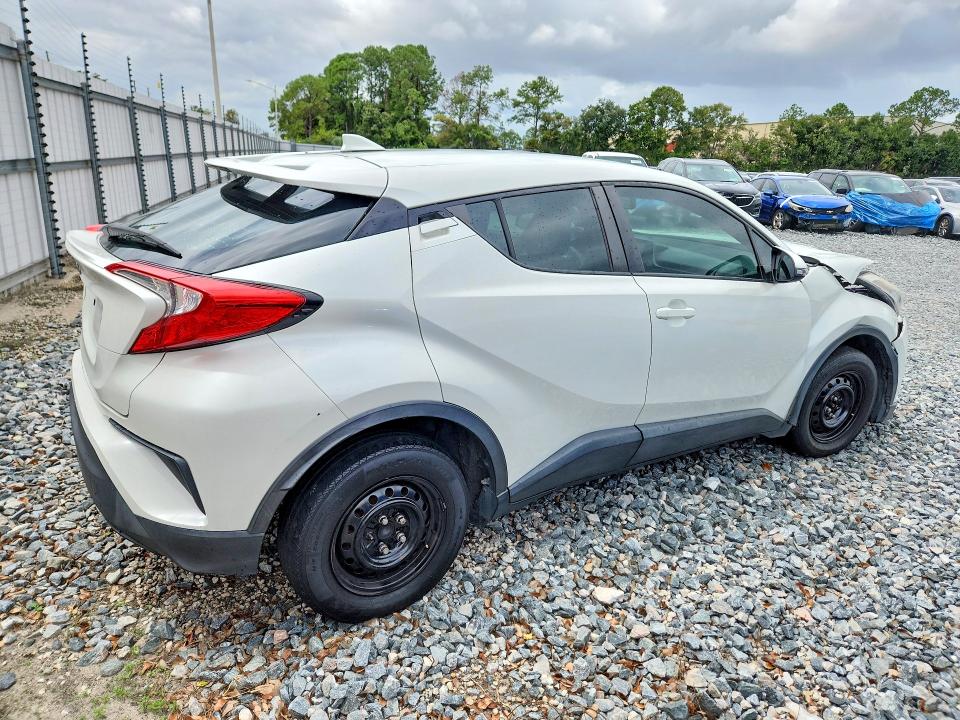 Photo 3 from auction – 2018 TOYOTA C-HR with VIN NMTKHMBX7JR045470