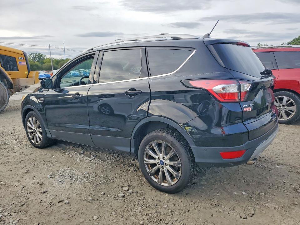 Photo 2 from auction – 2018 FORD ESCAPE with VIN 1FMCU9J94JUA38873