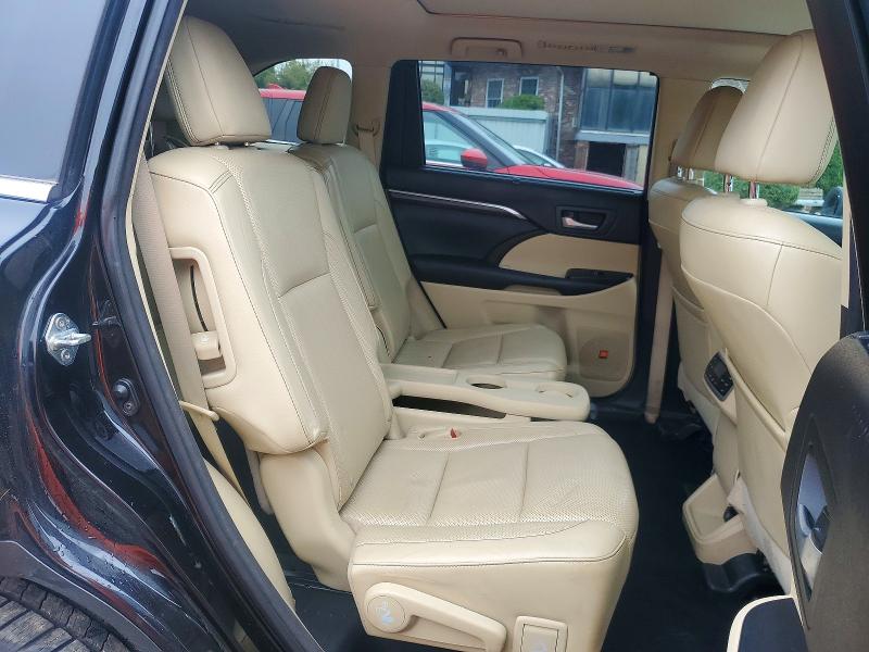 Снимка 11 от търг – 2015 TOYOTA HIGHLANDER с VIN 5TDDKRFH4FS140491