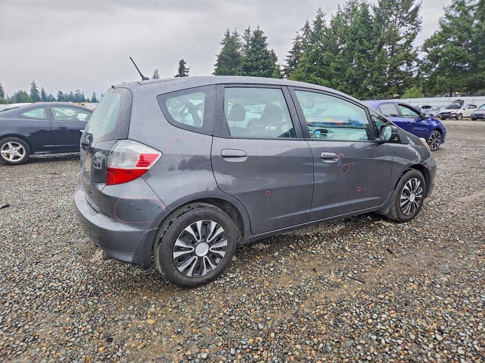 Photo 3 from auction – 2013 HONDA FIT with VIN JHMGE8H33DC002437