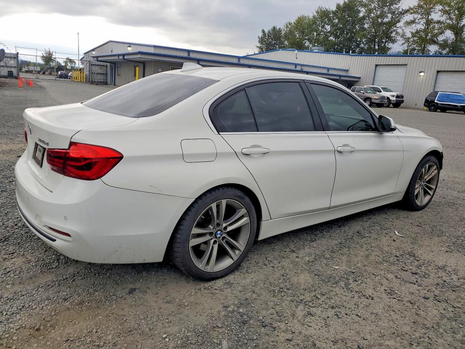 Photo 3 from auction – 2017 BMW 328 with VIN WBA8E5C34HK389049