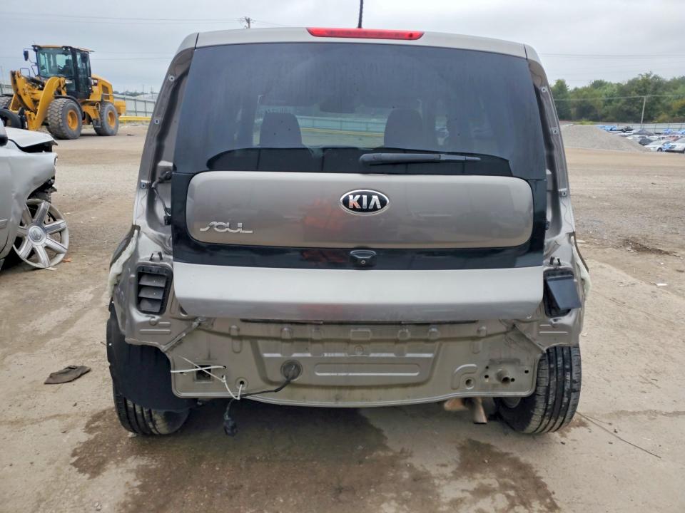 Снимка 6 от търг – 2019 KIA SOUL с VIN KNDJN2A29K7664227