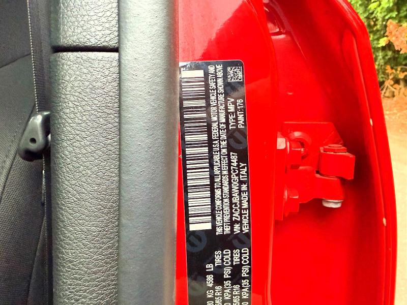 Photo 10 from auction – 2016 JEEP RENEGADE with VIN ZACCJBAW0GPC74487