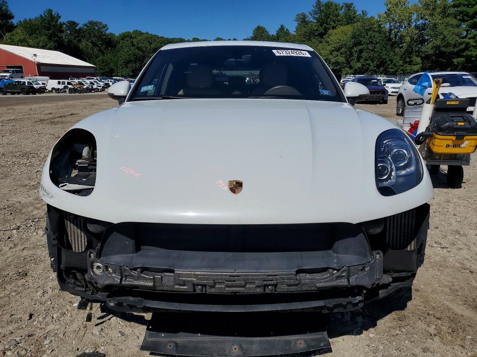 Photo 5 from auction – 2016 PORSCHE MACAN with VIN WP1AB2A50GLB55434