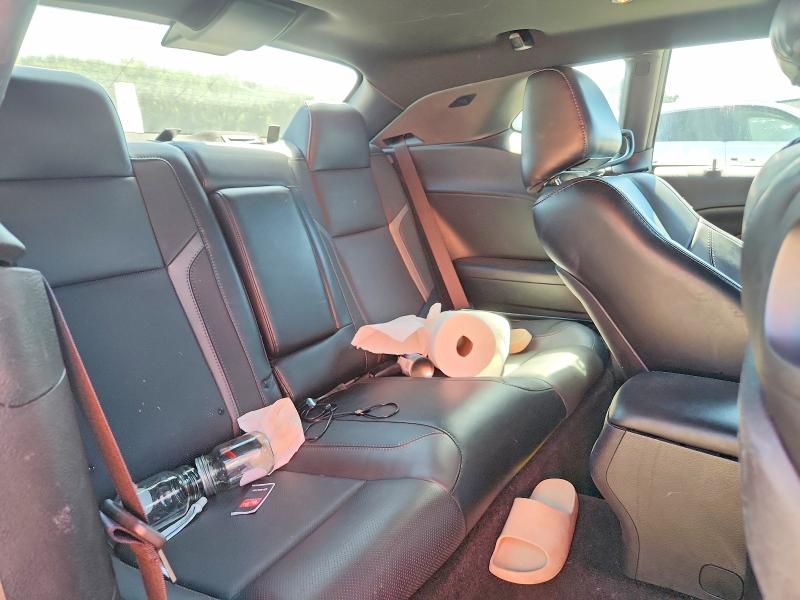 Снимка 10 от търг – 2016 DODGE CHALLENGER с VIN 2C3CDZAG0GH316901