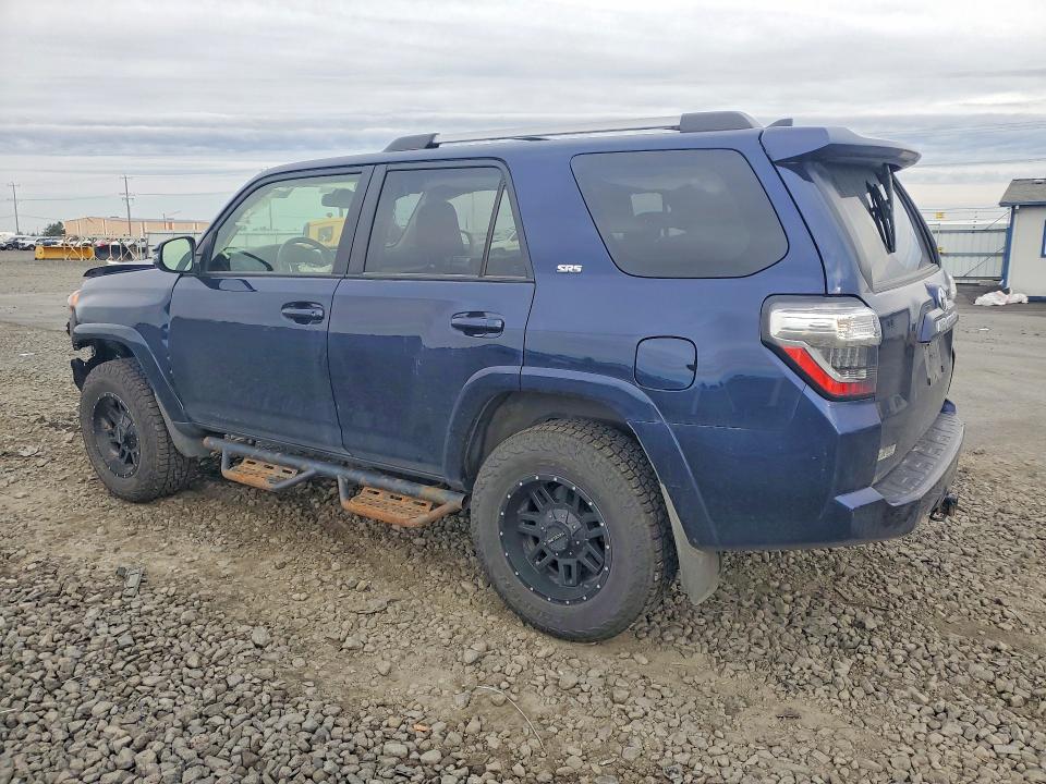 Photo 2 from auction – 2022 TOYOTA 4RUNNER with VIN JTENU5JR2N6005141