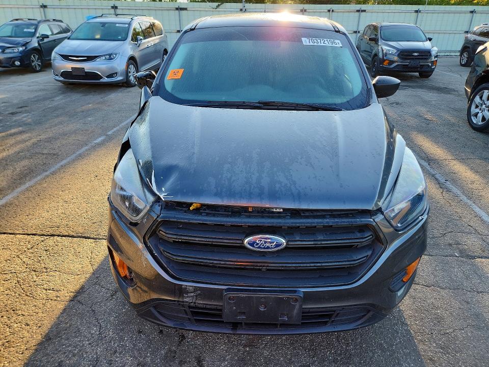 Photo 5 from auction – 2018 FORD ESCAPE with VIN 1FMCU0F70JUC68297