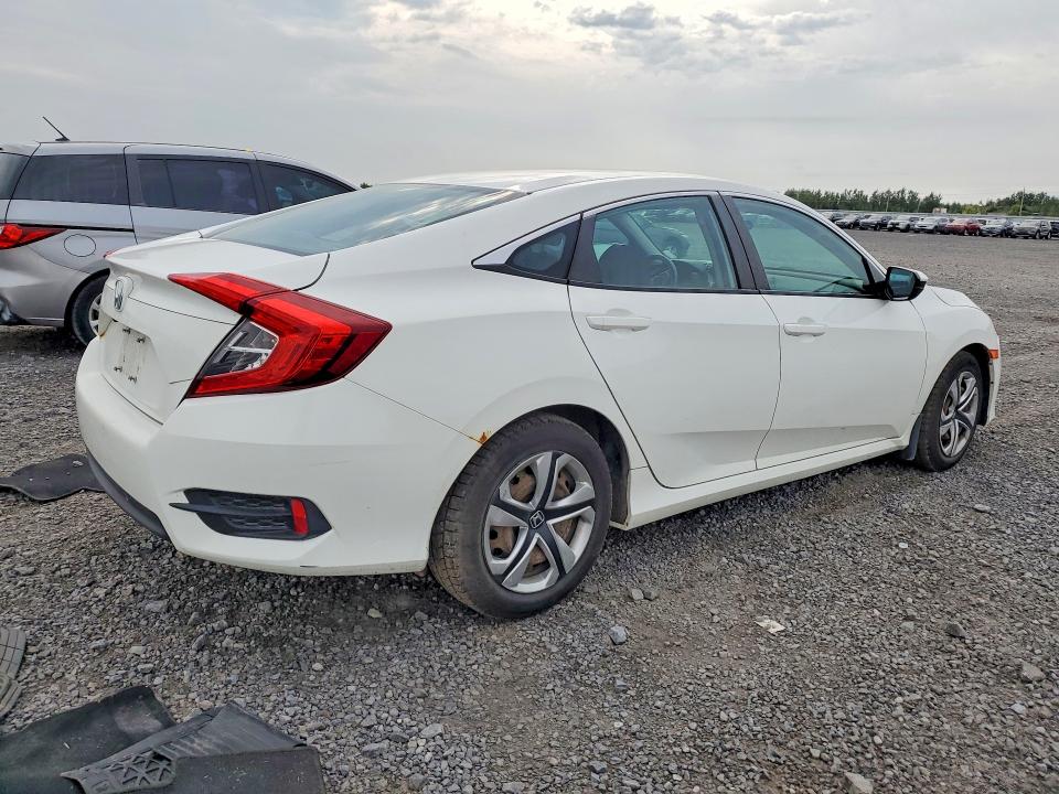 Photo 3 from auction – 2016 HONDA CIVIC with VIN 2HGFC2F50GH021471
