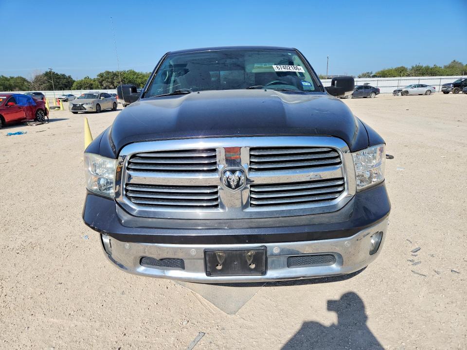 Photo 5 from auction – 2015 RAM 1500 with VIN 1C6RR6LMXFS529863
