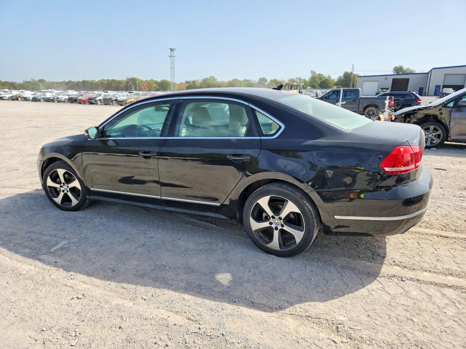 Photo 2 from auction – 2014 VOLKSWAGEN PASSAT with VIN 1VWBN7A33EC006258
