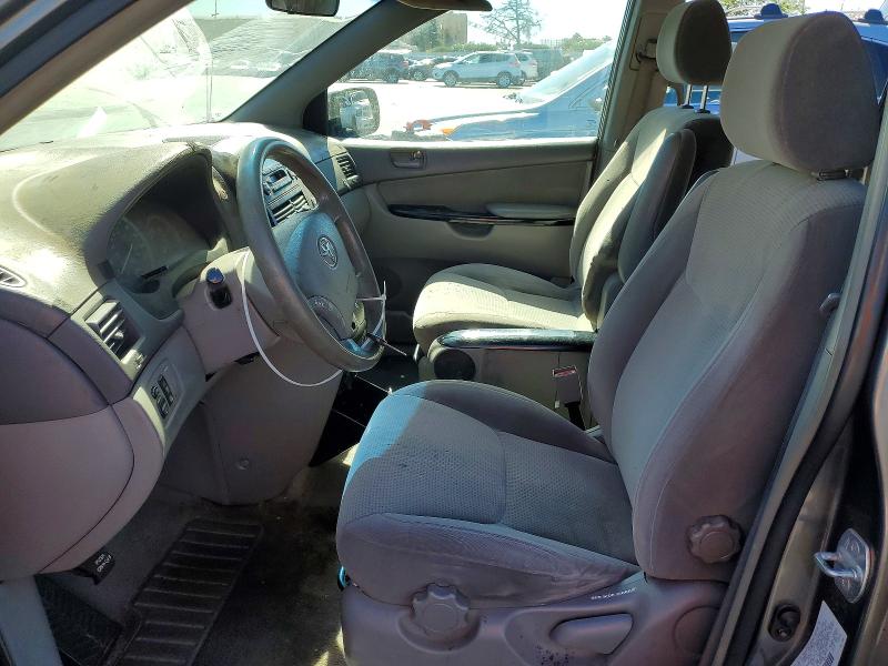 Photo 7 from auction – 2004 TOYOTA SIENNA with VIN 5TDZA23C84S045650