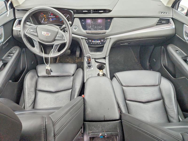 Photo 8 from auction – 2017 CADILLAC XT5 with VIN 1GYKNERS4HZ277649
