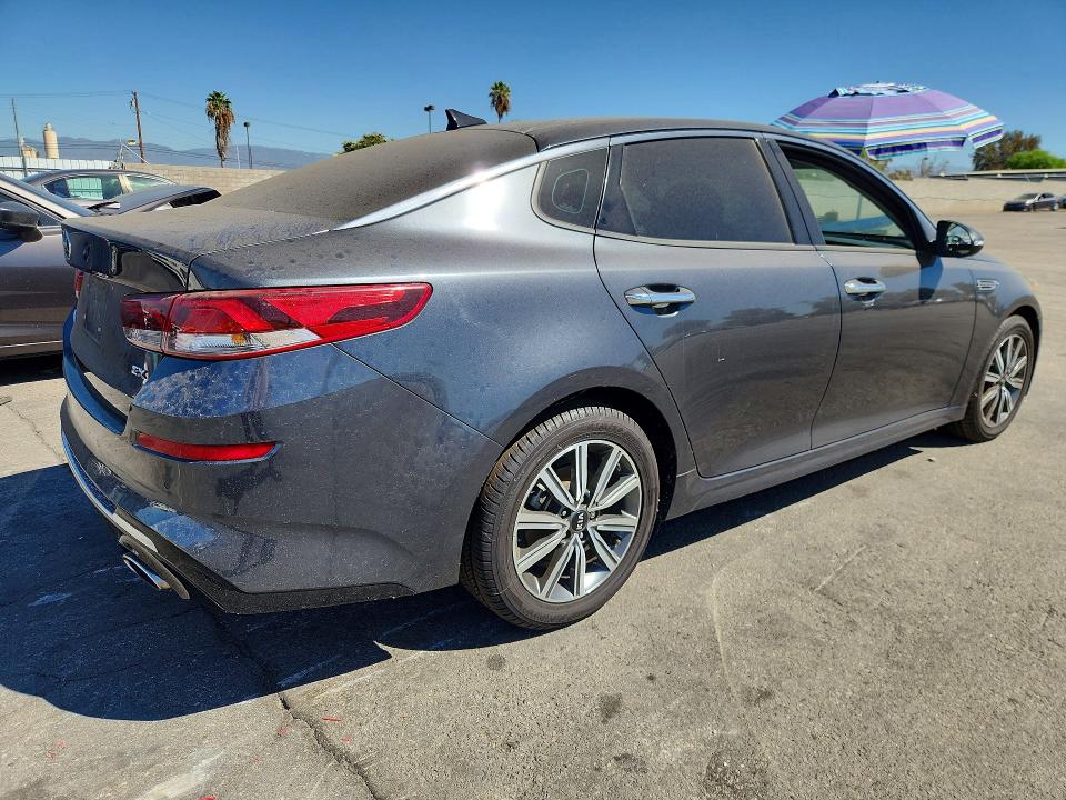 Photo 3 from auction – 2019 KIA OPTIMA with VIN 5XXGU4L17KG377411
