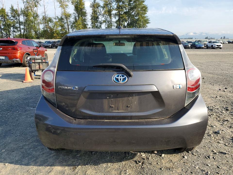Photo 6 from auction – 2013 TOYOTA PRIUS C with VIN JTDKDTB38D1538290