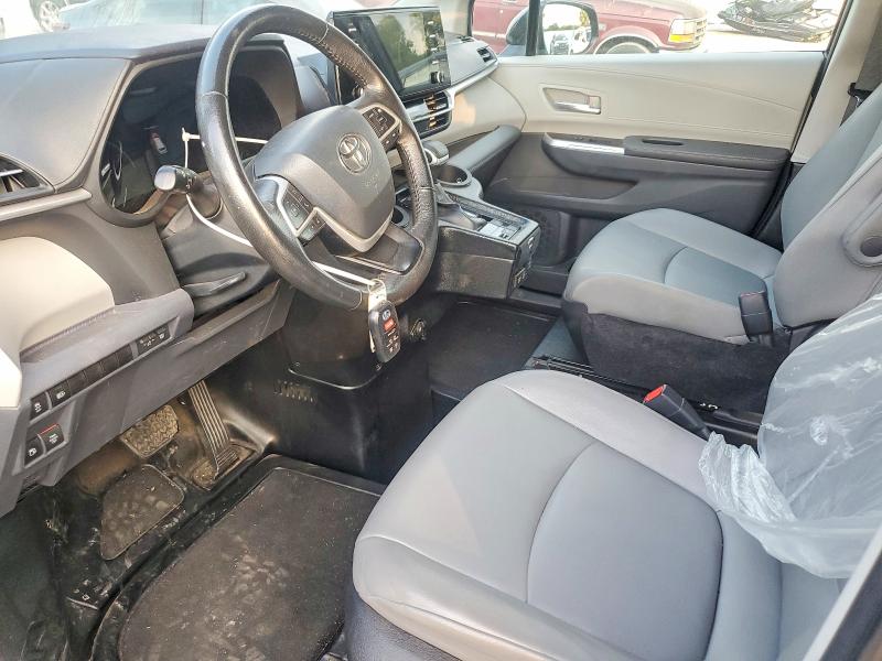 Photo 7 from auction – 2023 TOYOTA SIENNA with VIN 5TDYRKEC1PS137656