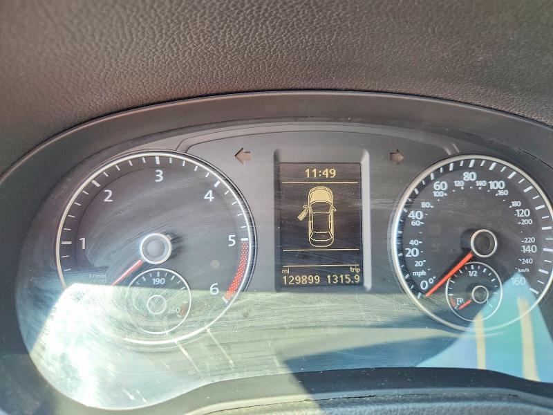 Photo 9 from auction – 2015 VOLKSWAGEN PASSAT with VIN 1VWCV7A35FC056360