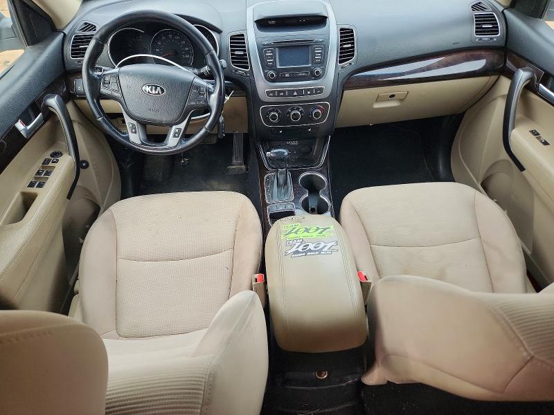 Photo 8 from auction – 2014 KIA SORENTO with VIN 5XYKTCA67EG530195