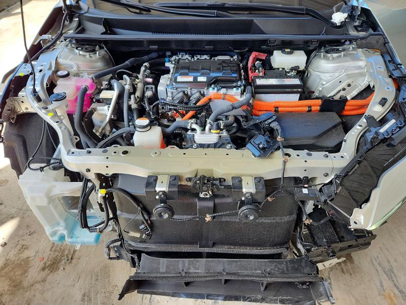 Снимка 12 от търг – 2024 TOYOTA BZ4X с VIN JTMAAAAA8RA033298